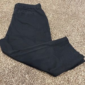Croft & Barrow dark blue capris.